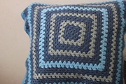 Coussin bleu recyclé